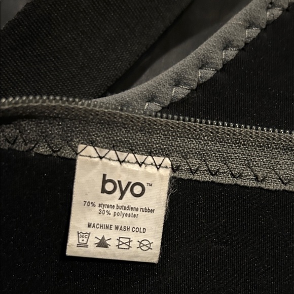 Byo Polka Dot Women's Laptop Bag - Picture 2 of 10